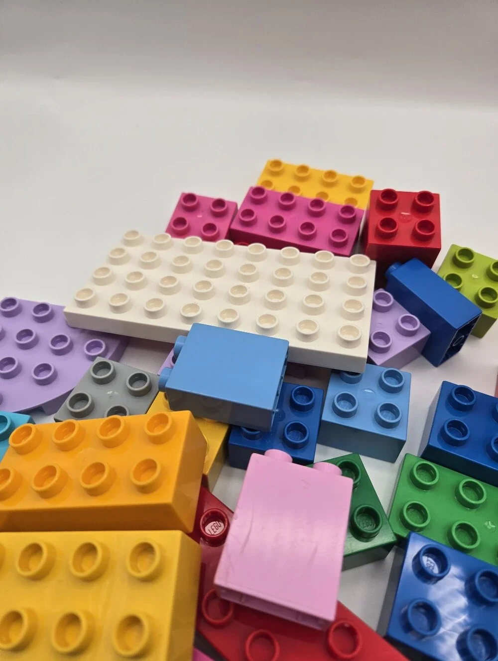 Lego Duplo Misc Building Blocks Toys Lot With 2 Figures